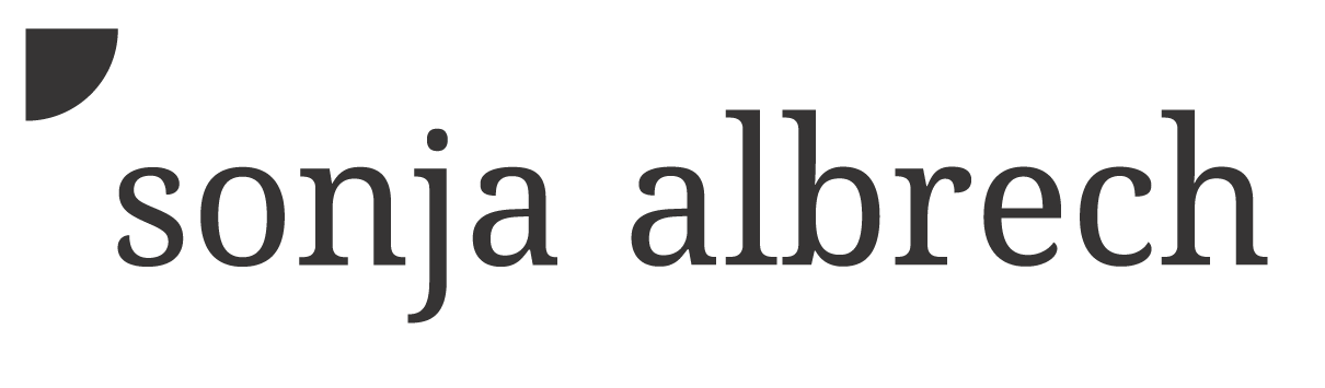 Logo Sonja Albrech, Trainerin für Mindful Leadership und Resilienz für Führungsteams in Hamburg.